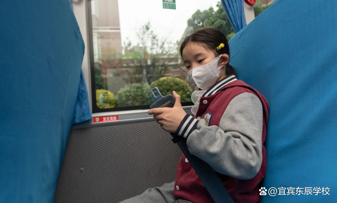 校車起火了，怎么辦？校車安全9步法……