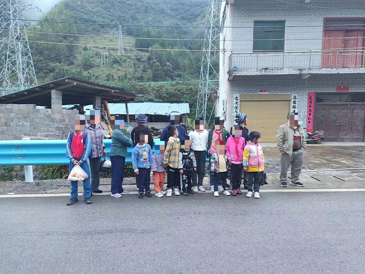 非法營運(yùn)“黑校車”，貴州一駕駛員被依法判刑！
