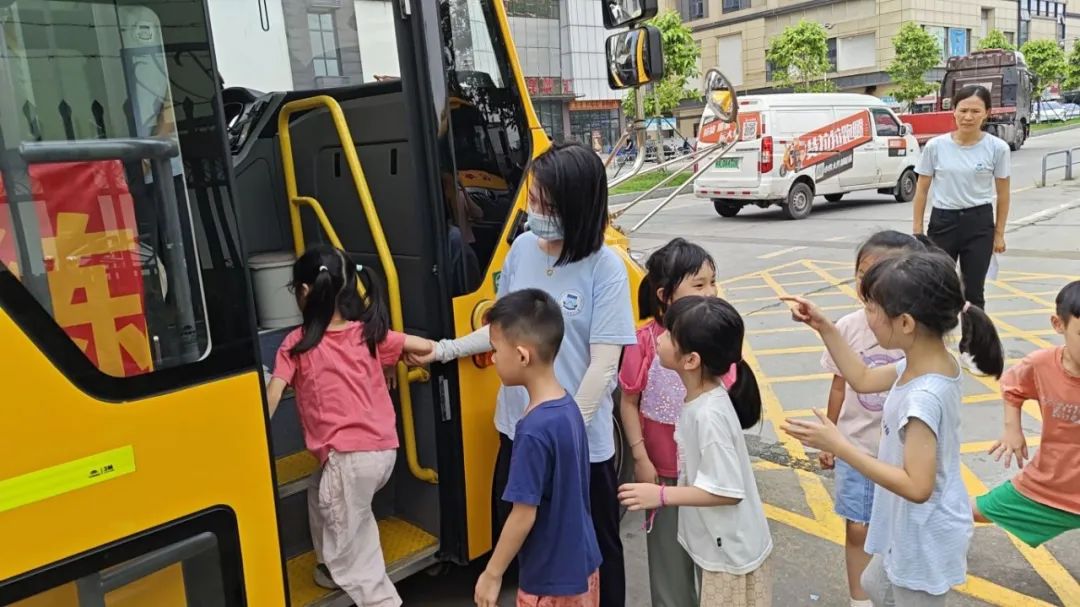 安全護航，平安抵達 ▎佛山市南海區大瀝禹源幼兒園2024年校車安全應急演練