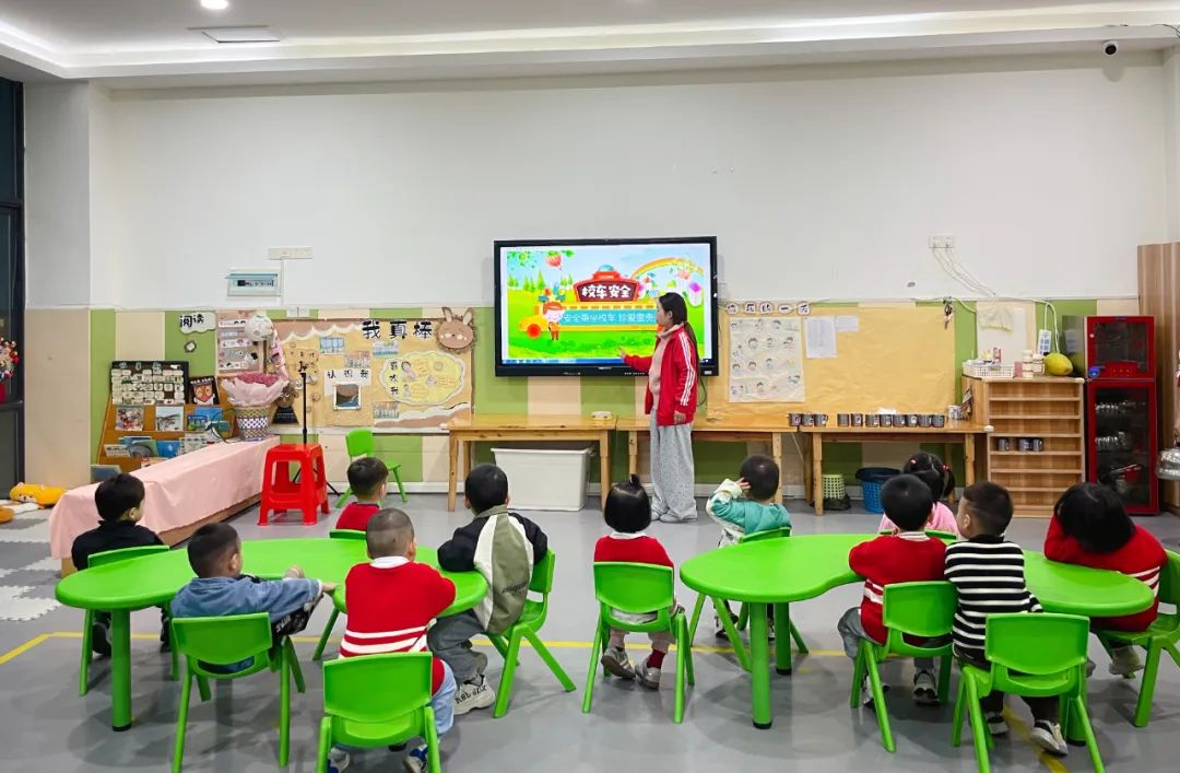 用心呵護，為愛護航——廣安市廣安區景上花幼兒園校車消防演練