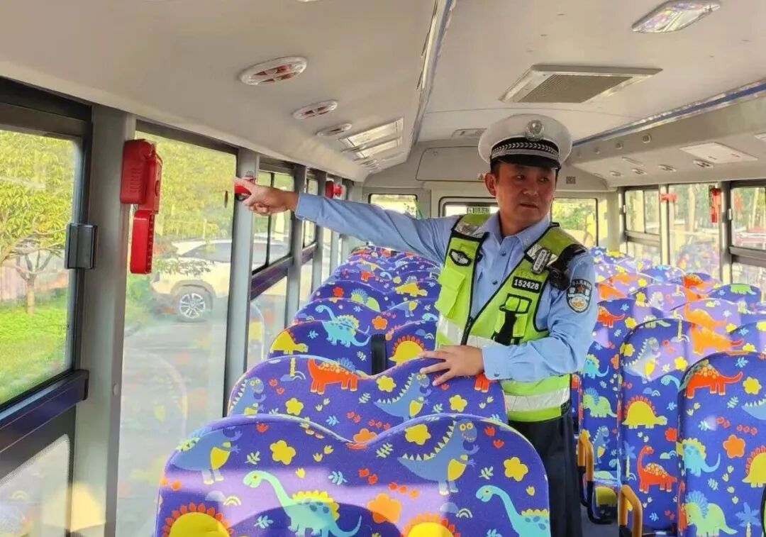 聚焦校園安全 筑牢平安防線 聚焦校園安全 筑牢平安防線