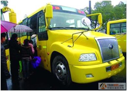上海：大華視頻監(jiān)控系統(tǒng)推動校車建設