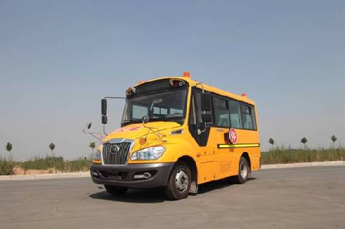 小校車破解大難題 宇通B照小校車化解校車司機匱乏窘境