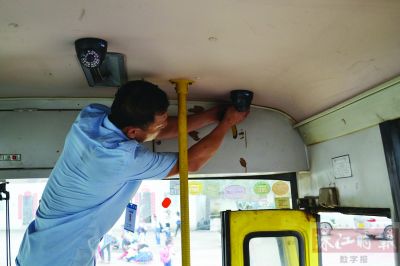 九江校車安裝視頻監控系統保障學生出行安全