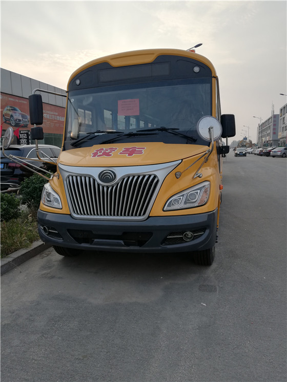 買一輛幼兒園校車需要多少錢一輛？