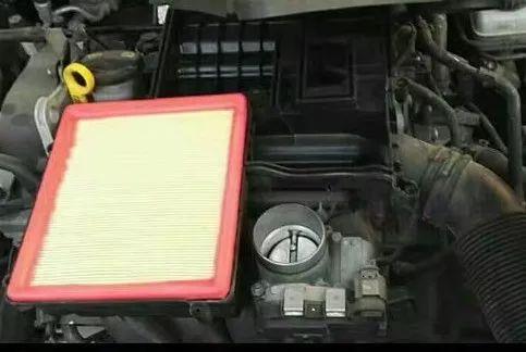 校車發動機節氣門的保養方法，你能自己清洗嗎？