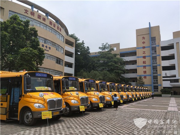 安全護(hù)航不停歇!中通客車打造的又一校車銷售范本