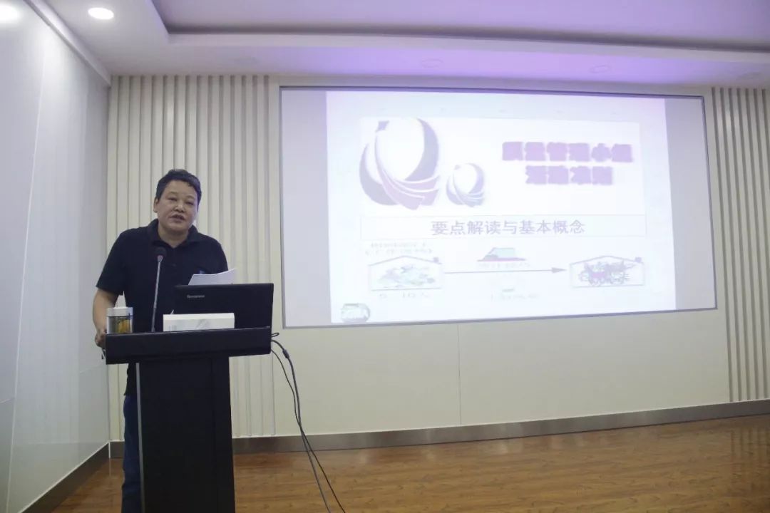 “不忘初心 錘煉匠心”系列活動(dòng)之六——交運(yùn)溫馨校車公司舉行“不忘初心、錘煉匠心”企業(yè)管理專題培訓(xùn)