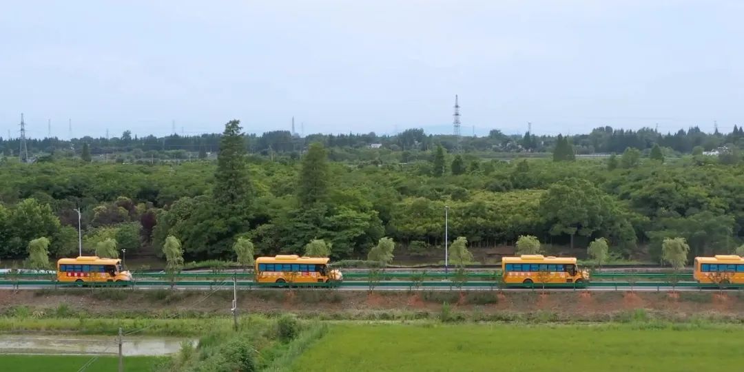 在蕪湖，宇通校車守護(hù)孩子們10年上學(xué)路