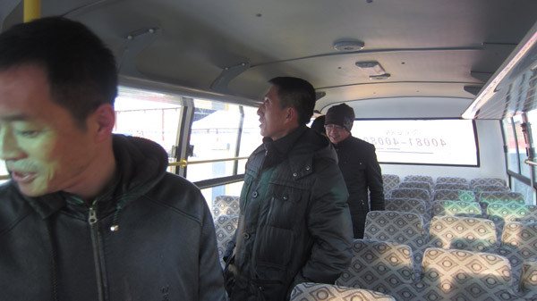 吉林東豐：紅石學校校車冬季安全檢查