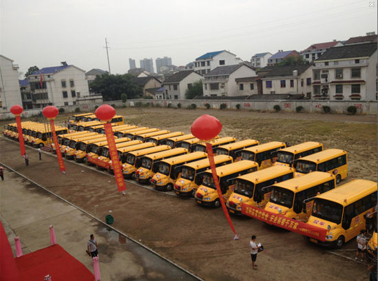 中國校車發(fā)展須堅持不拋棄不放棄的信念