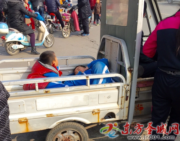 載貨電動三輪改造成校車 ，學生怎能安全?