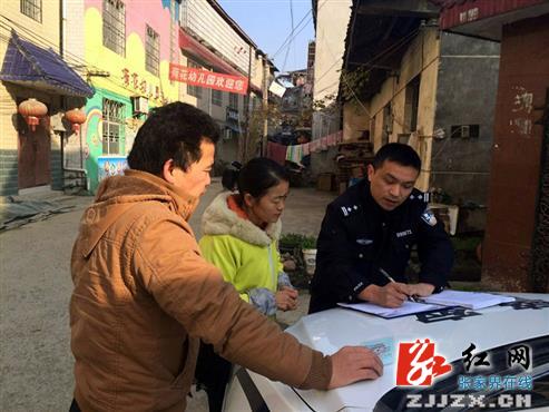 張家界交警一大隊(duì)多次深入各大幼兒園檢查校車安全