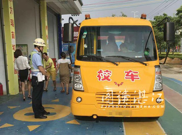 廣東赤坎:未取得標牌 校車上路被罰2萬 廣東赤坎:未取得標牌 校車上路被罰2萬