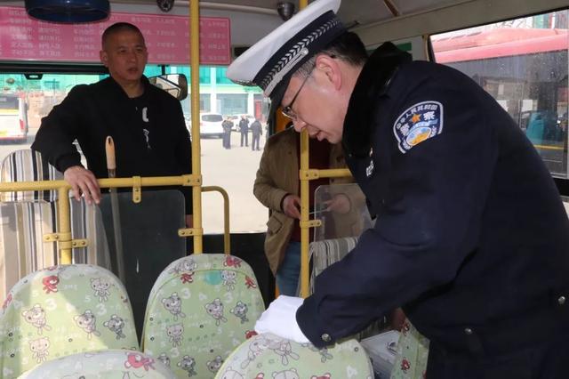 加強(qiáng)校車管理 淄博高新區(qū)召開校車管理工作現(xiàn)場會(huì)