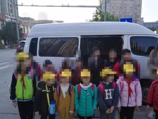 校車安全無小事，福清交警嚴查嚴處“黑校車”!!!