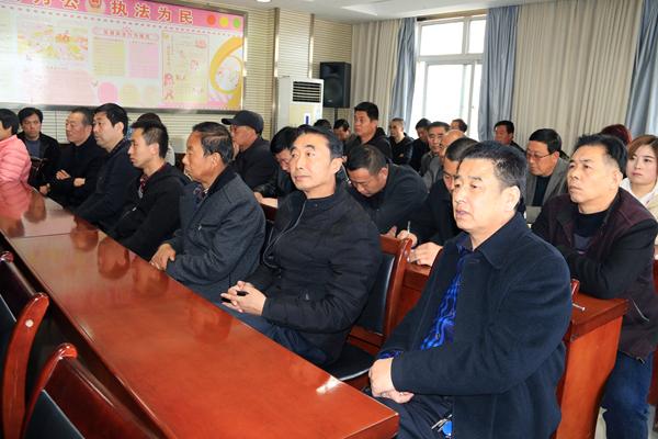 西峰公安分局交警大隊召開2019全區(qū)校車安全管理工作會議