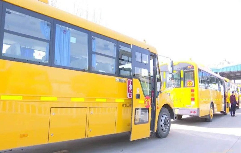 濟(jì)寧高新區(qū)主動(dòng)對(duì)接為校車審驗(yàn)開(kāi)辟綠色通道