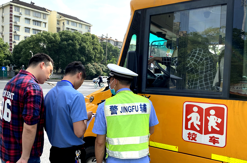 常德交警直屬一大隊三項“硬核措施”整治校車違法頑瘴痼疾