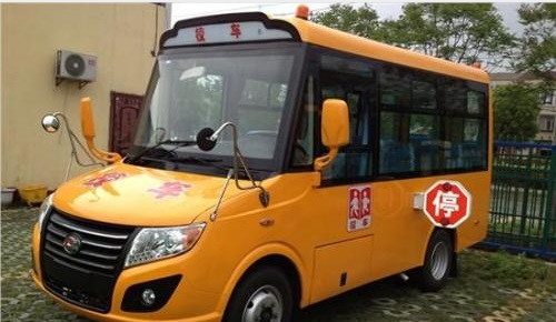 湖南省樂坪街道開展校車安全專項(xiàng)整治行動(dòng)