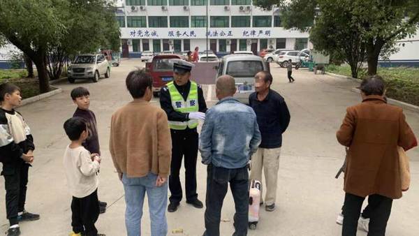漯河：巧！同一個地點，倆陳姓“黑校車”駕駛員同時被查
