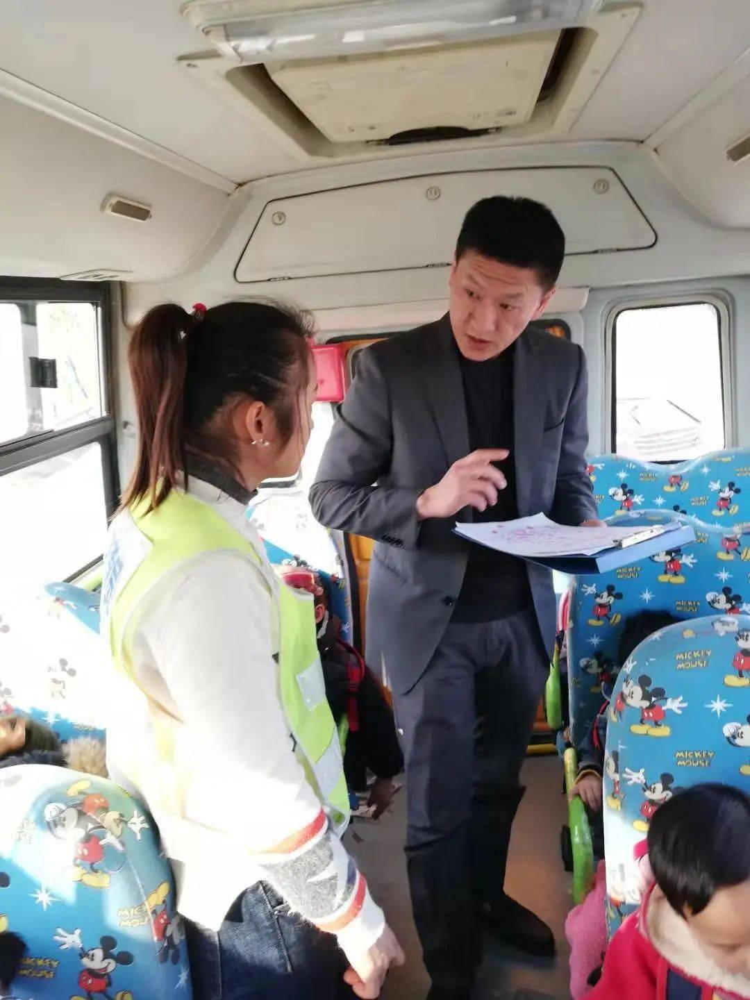 長沙：給校車上一把安全鎖！岳麓區(qū)全力護航學生上學路