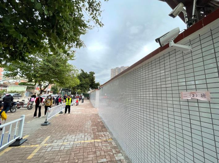 設(shè)護(hù)學(xué)崗校車公交化……惠州多方聯(lián)動紓解學(xué)校周邊交通擁堵
