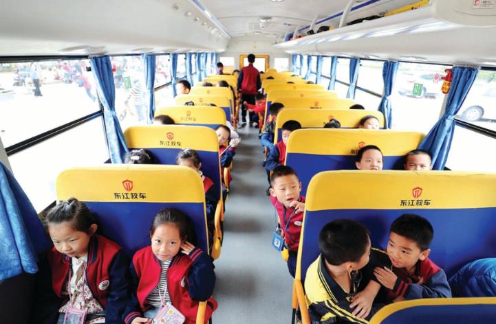 設(shè)護(hù)學(xué)崗校車公交化……惠州多方聯(lián)動紓解學(xué)校周邊交通擁堵