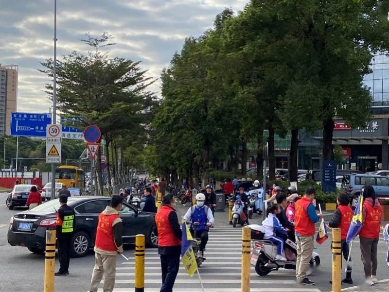 深圳一公辦學(xué)校突然取消校車，家長不淡定了？教育局回應(yīng)