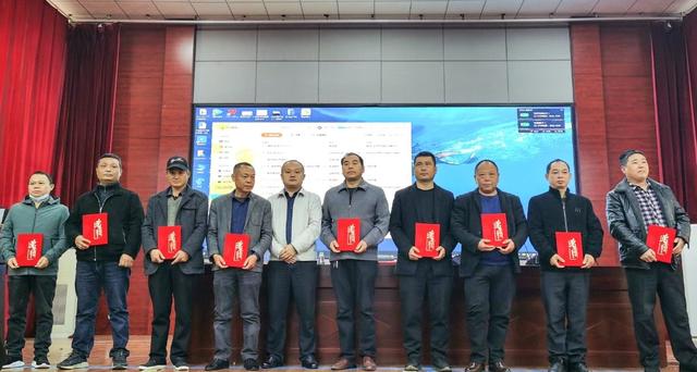 醴陵市教育局舉行2021年校車安全工作培訓(xùn)暨總結(jié)表彰會(huì)