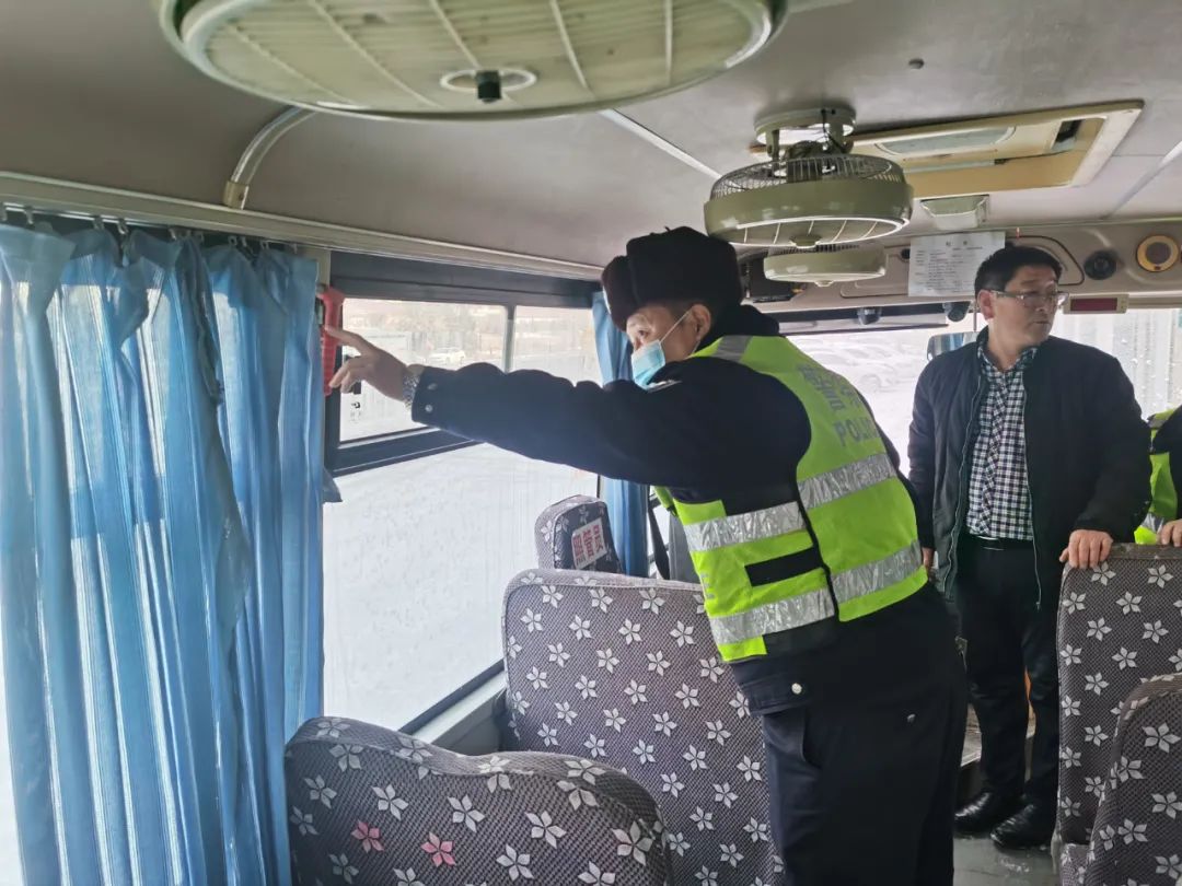 【集安交警】深入轄區(qū)幼兒園 開展冬季校車安全檢查