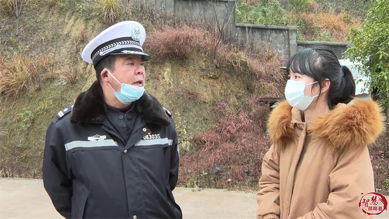 邵陽縣對校車進行“體檢”