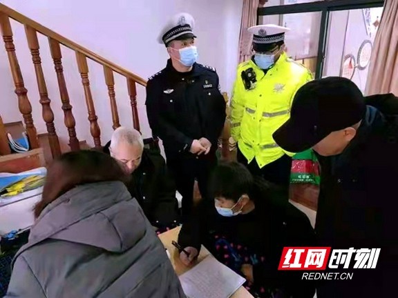 吉首交警開展2022年春季新學期校車大檢查