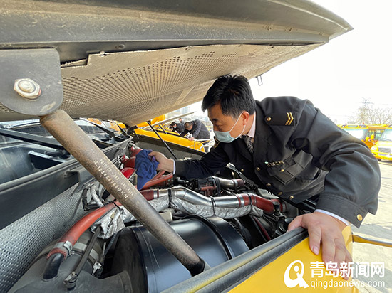 三方聯(lián)控城運控股交運溫馨校車為學(xué)生筑牢防疫“安全網(wǎng)”