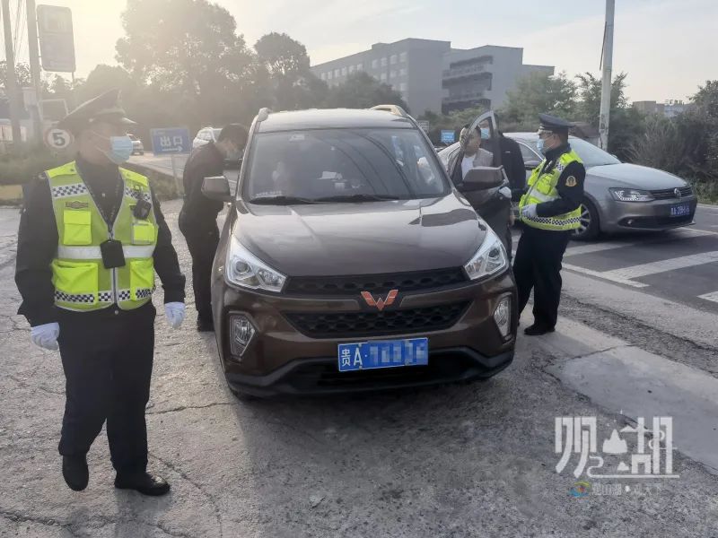 觀山湖區(qū)：嚴查農(nóng)村“黑校車” 護航學(xué)生上學(xué)路