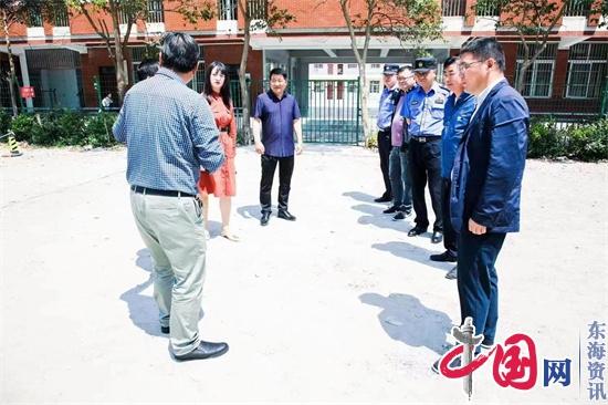 興化市垛田中心小學校車行車難、家長接送停車難“有事好商量”現(xiàn)場辦公一朝解