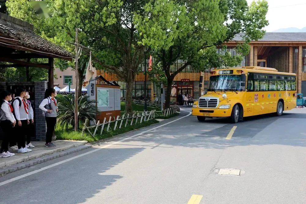 兒童友好|童心童行共享美好，校車提質(zhì)擴面運行，助力兒童友好城區(qū)建設(shè)！