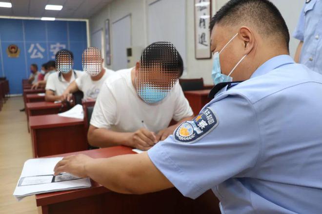南皮縣公安局開展校車司機毛發(fā)涉毒檢測工作