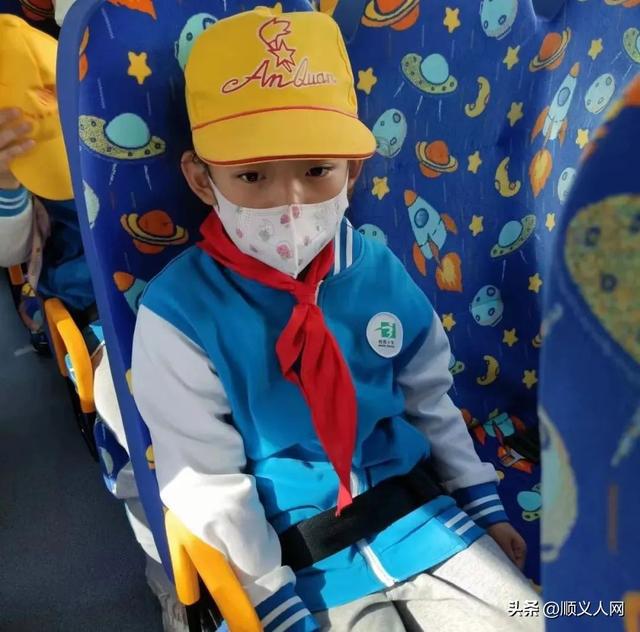 順義這鎮三所小學配備校車，解決家長的后顧之憂