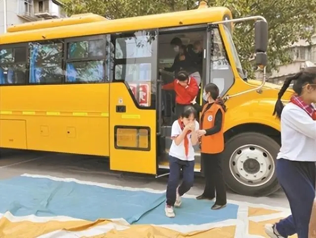 廣州市校車安全管理規定