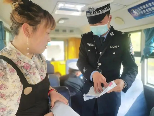 白水公安交警持續加強春季校車交通安全管理工作