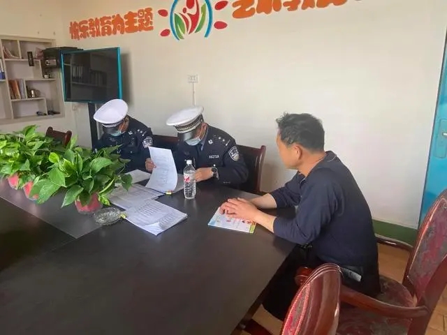 白水公安交警持續加強春季校車交通安全管理工作