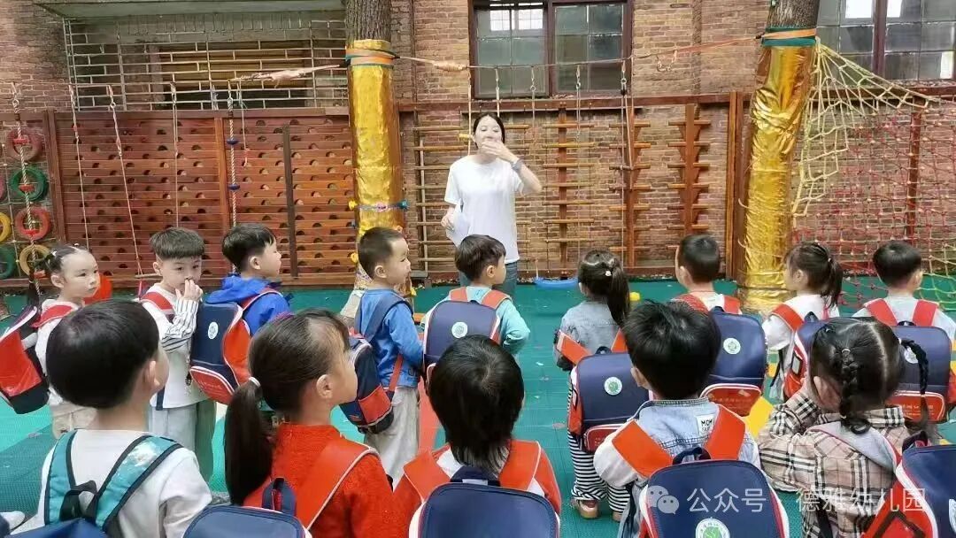 校園紀(jì)實丨以練筑防 護(hù)航成長——校車安全應(yīng)急演練 圖片