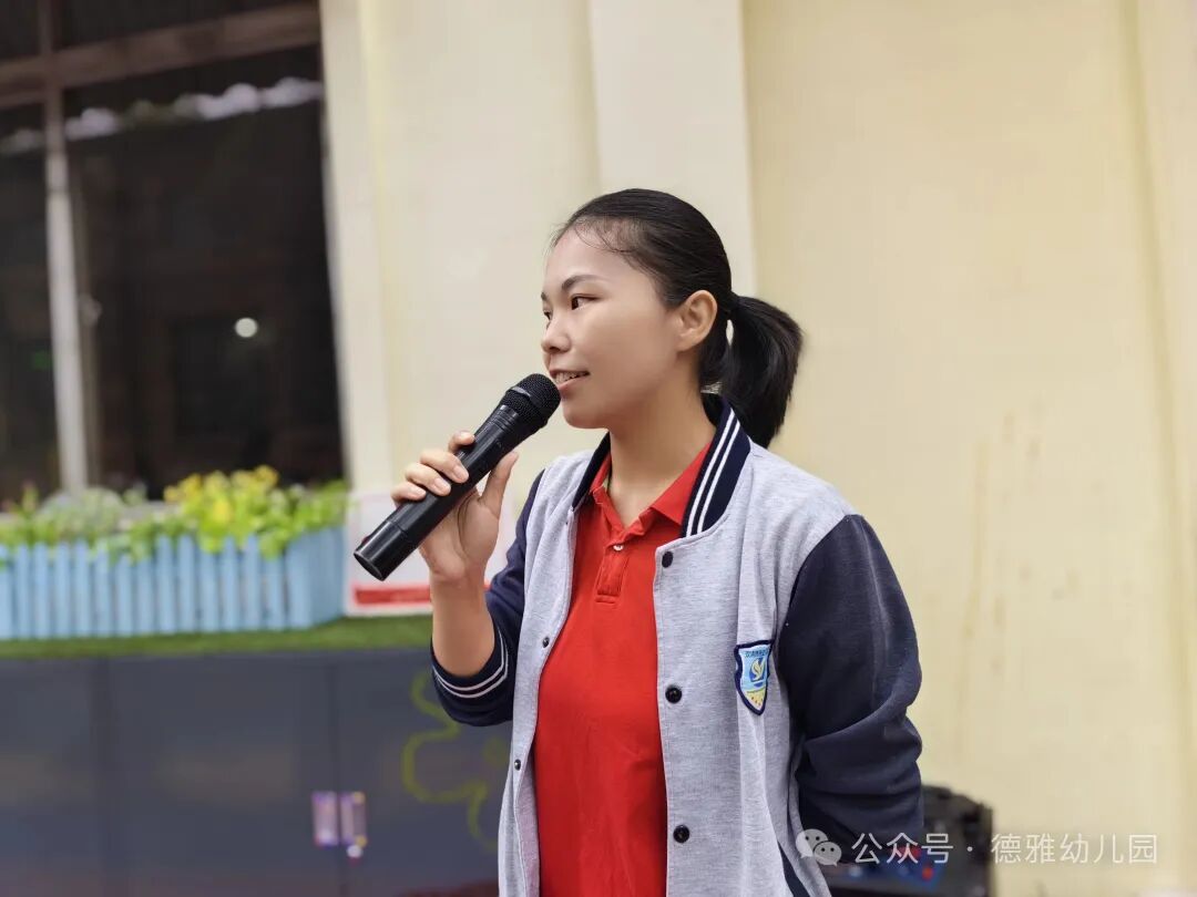 校園紀(jì)實丨以練筑防 護(hù)航成長——校車安全應(yīng)急演練 校園紀(jì)實丨以練筑防 護(hù)航成長——校車安全應(yīng)急演練