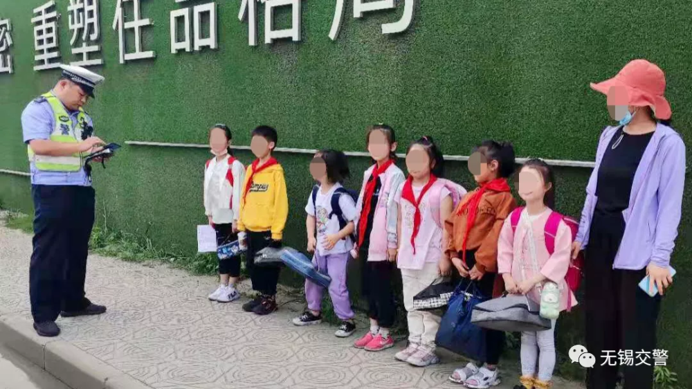 這樣的“黑校車”，你敢讓孩子坐嗎？