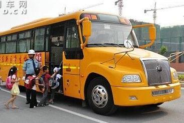 河南省的非專用校車計(jì)劃于2016年9月前淘汰