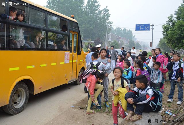 市場與需求都有了，為啥校車還是推廣不起來