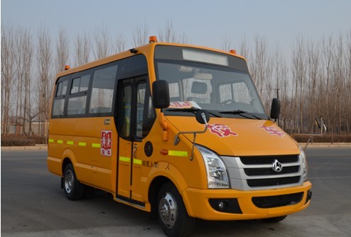 展望2014兩會 長安校車期冀扶植鄉(xiāng)鎮(zhèn)校車