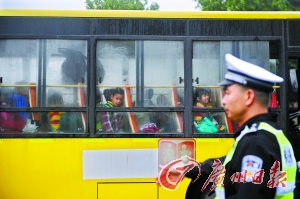 近200輛改裝校車(chē)明年拜拜