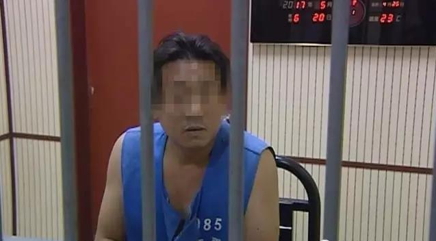 又一事件：4歲女童被忘在校車 7小時(shí)高溫烘烤致死